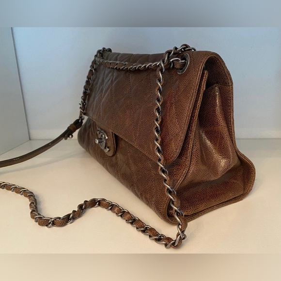 Authentic CHANEL Crumpled Grained Calfskin CC Crave Flap Brown - Picture 3 of 10